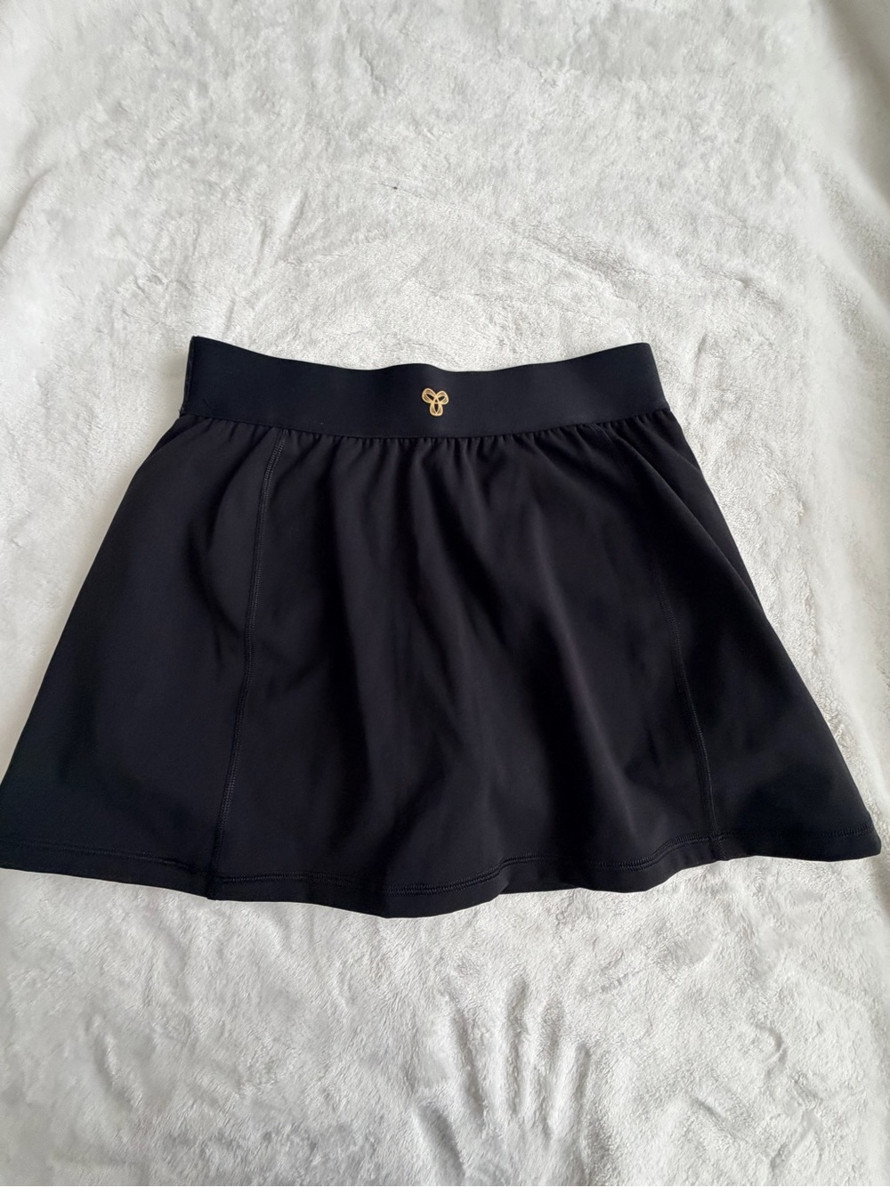 Aritzia Black Court Micro Skort with Gold Logo Tennis Pickleball Golf